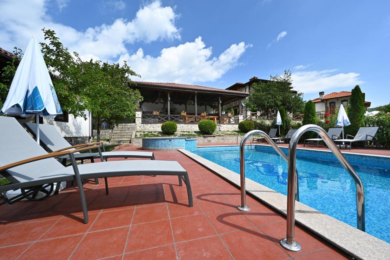 Rhodopes Legends Hotel Vrata Bagian luar foto