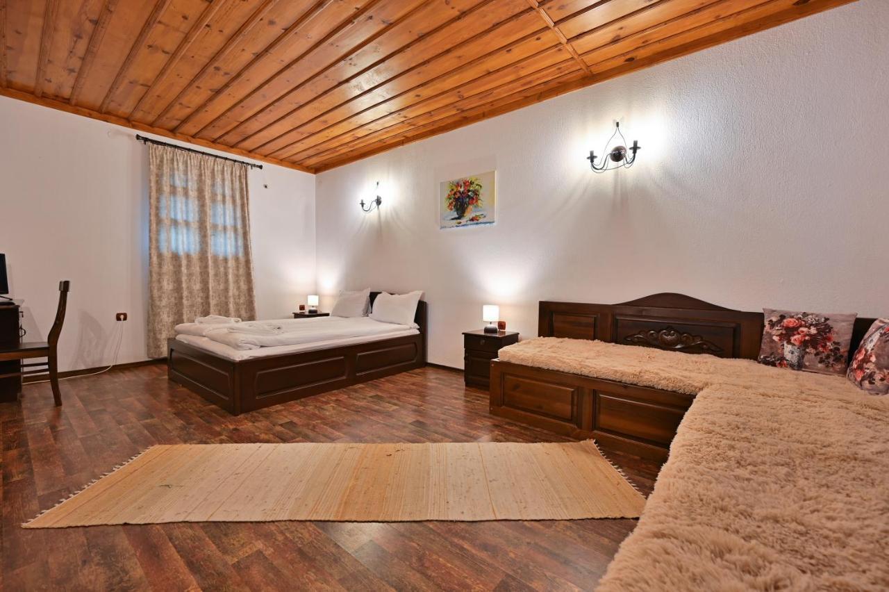 Rhodopes Legends Hotel Vrata Bagian luar foto