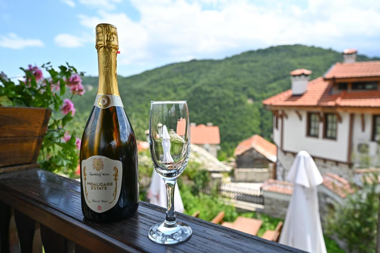 Rhodopes Legends Hotel Vrata Bagian luar foto