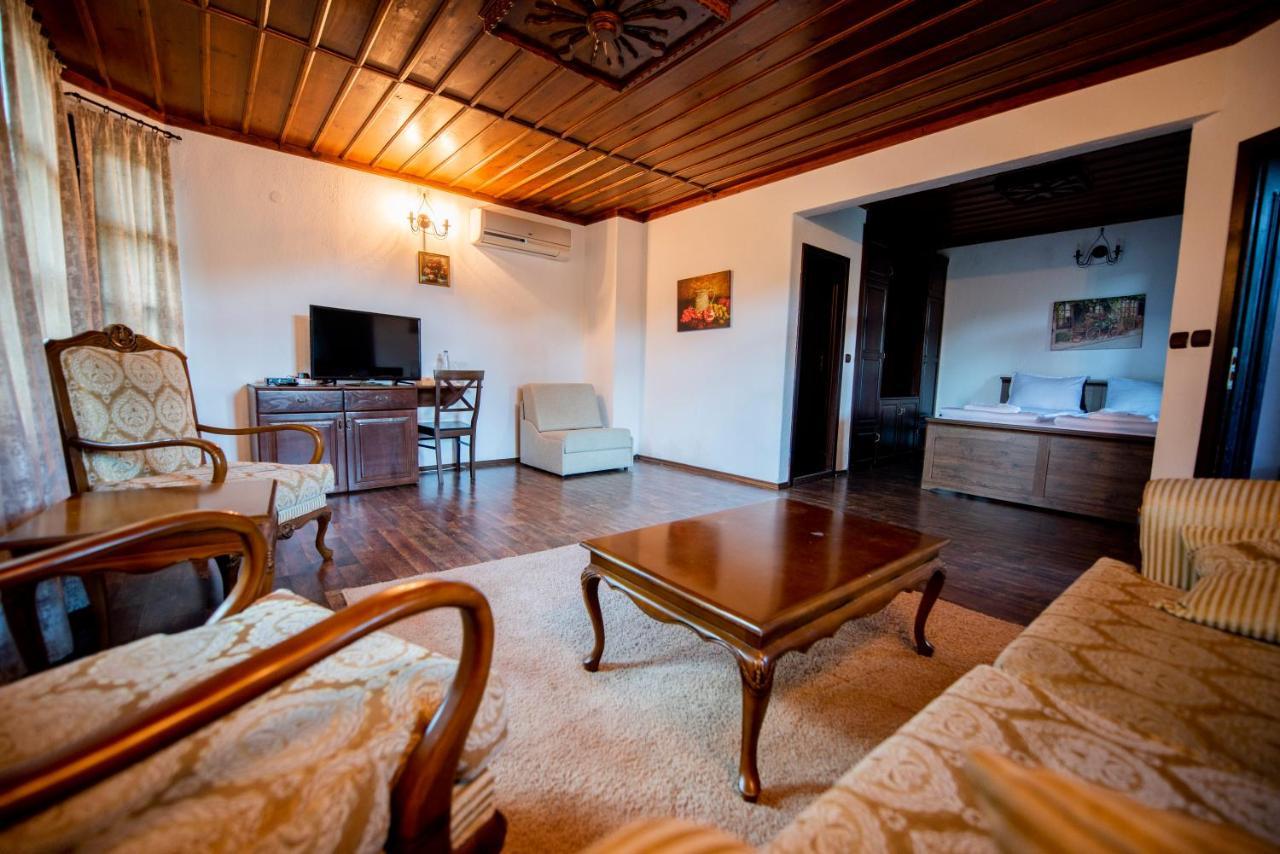 Rhodopes Legends Hotel Vrata Bagian luar foto