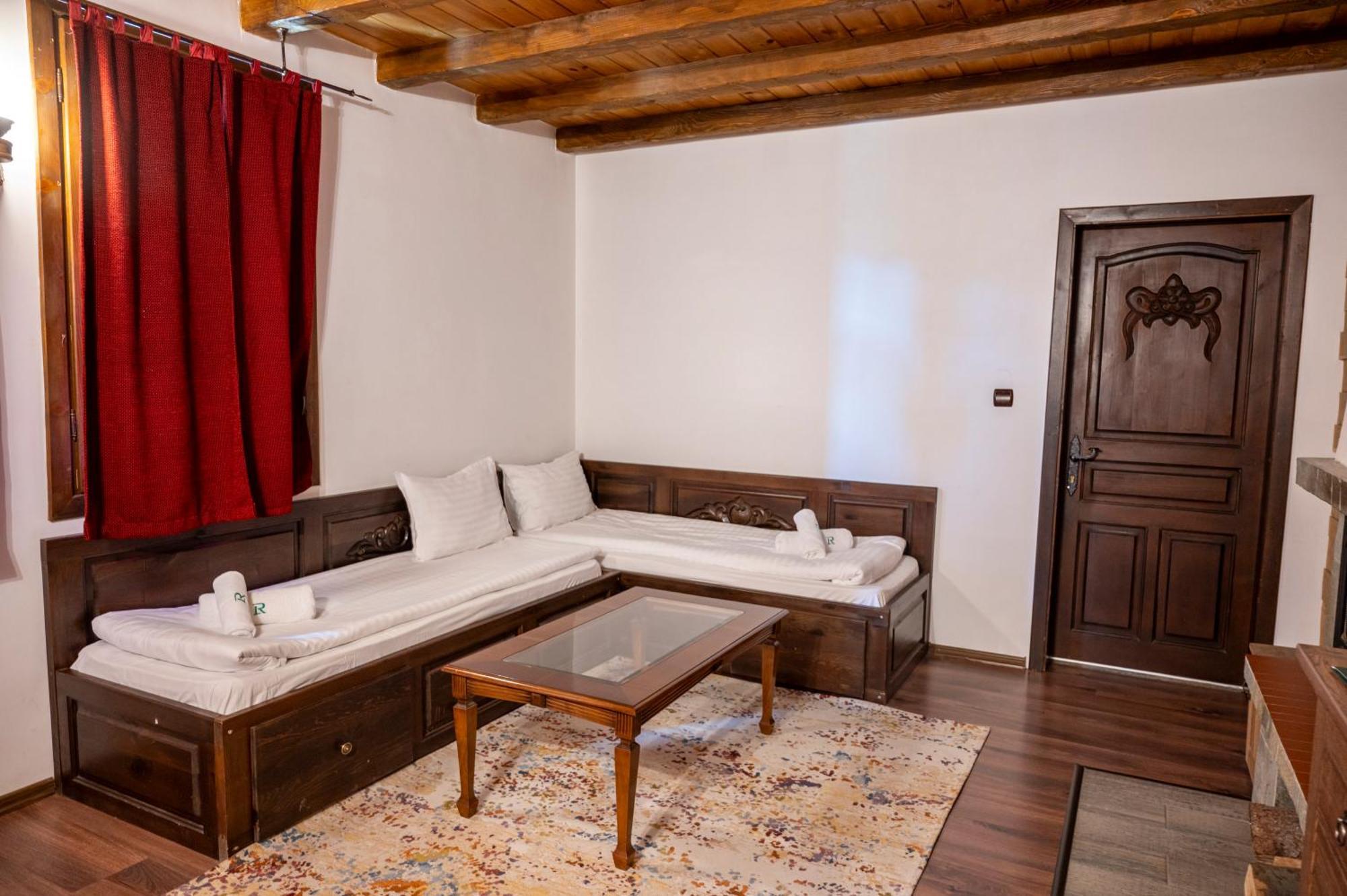 Rhodopes Legends Hotel Vrata Bagian luar foto