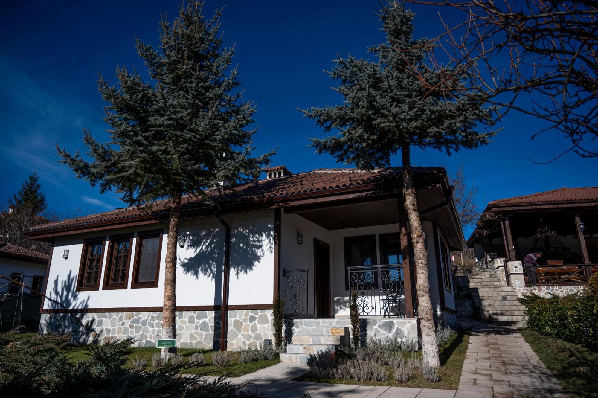 Rhodopes Legends Hotel Vrata Bagian luar foto