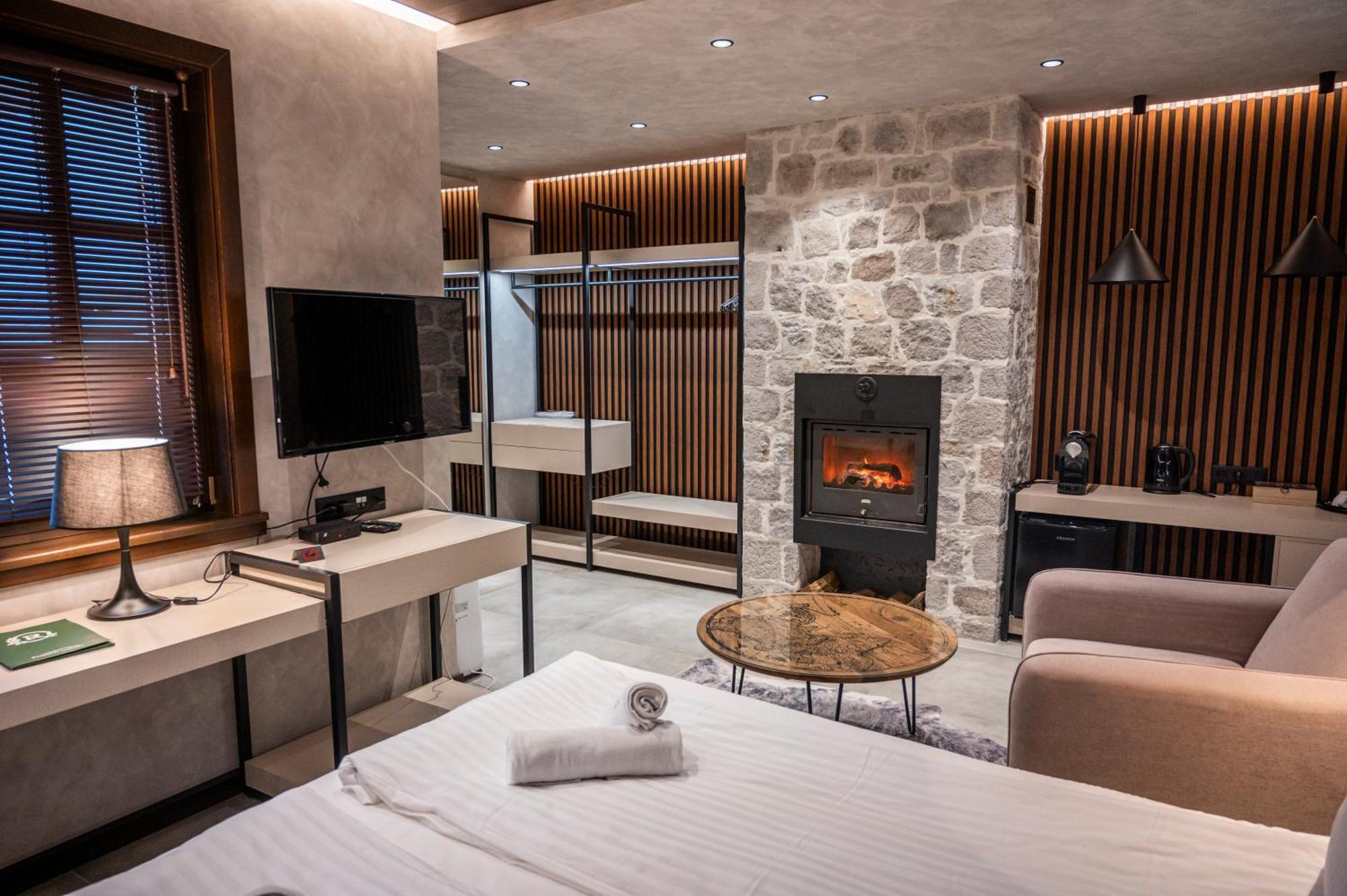 Rhodopes Legends Hotel Vrata Bagian luar foto